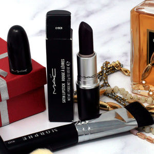 MAC Satin Lipstick- Cyber